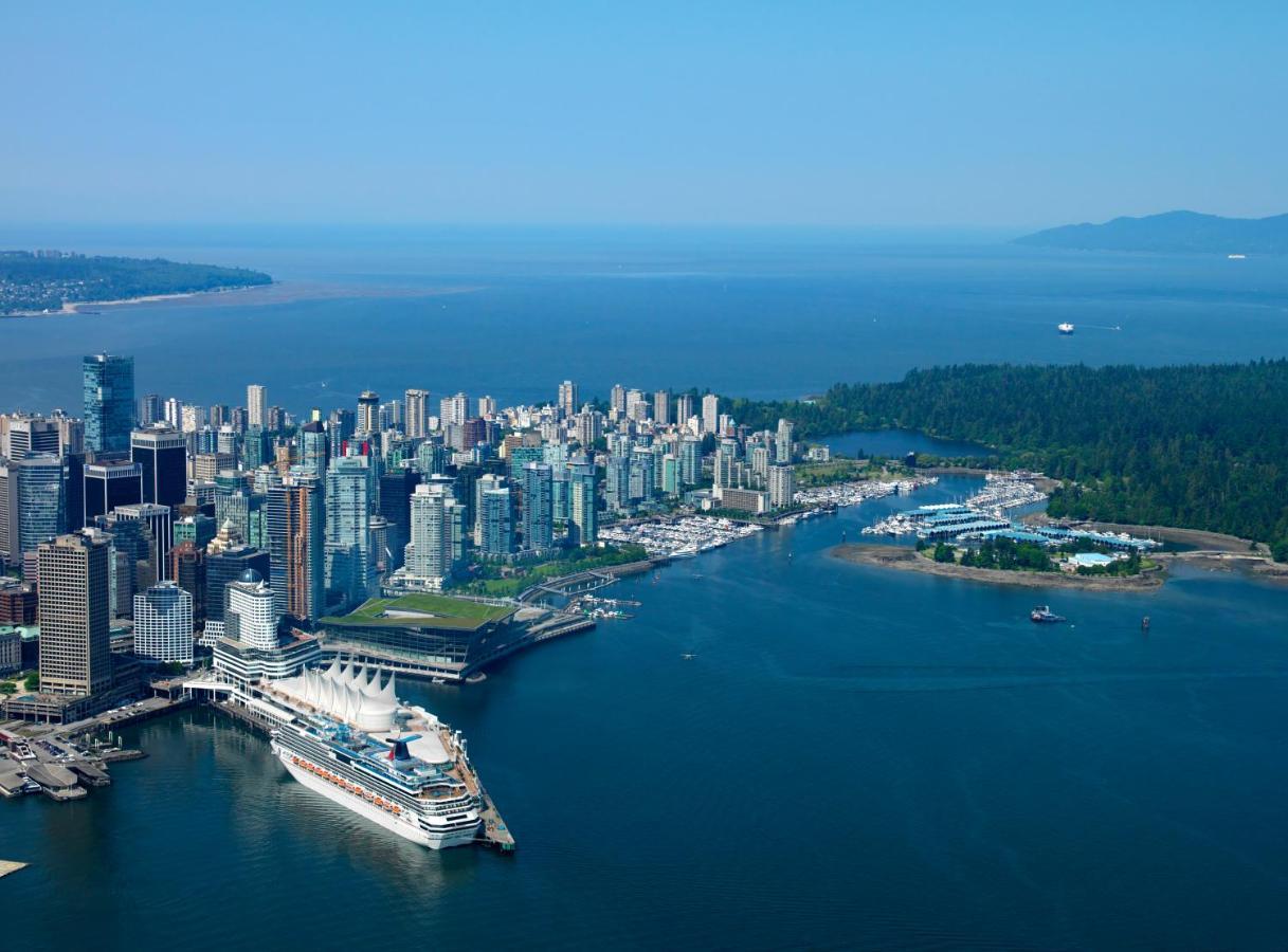 แพน แปซิฟิค แวนคูเวอร์ Hotel ภายนอก รูปภาพ Vancouver skyline